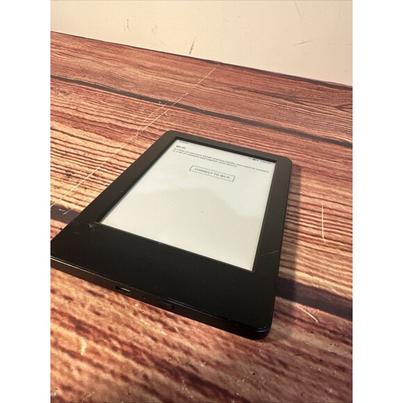 Amazon Kindle WP63GW 7th Generation 4GB, Wi-Fi, Black eReader Tested Working - Picture 4 of 10